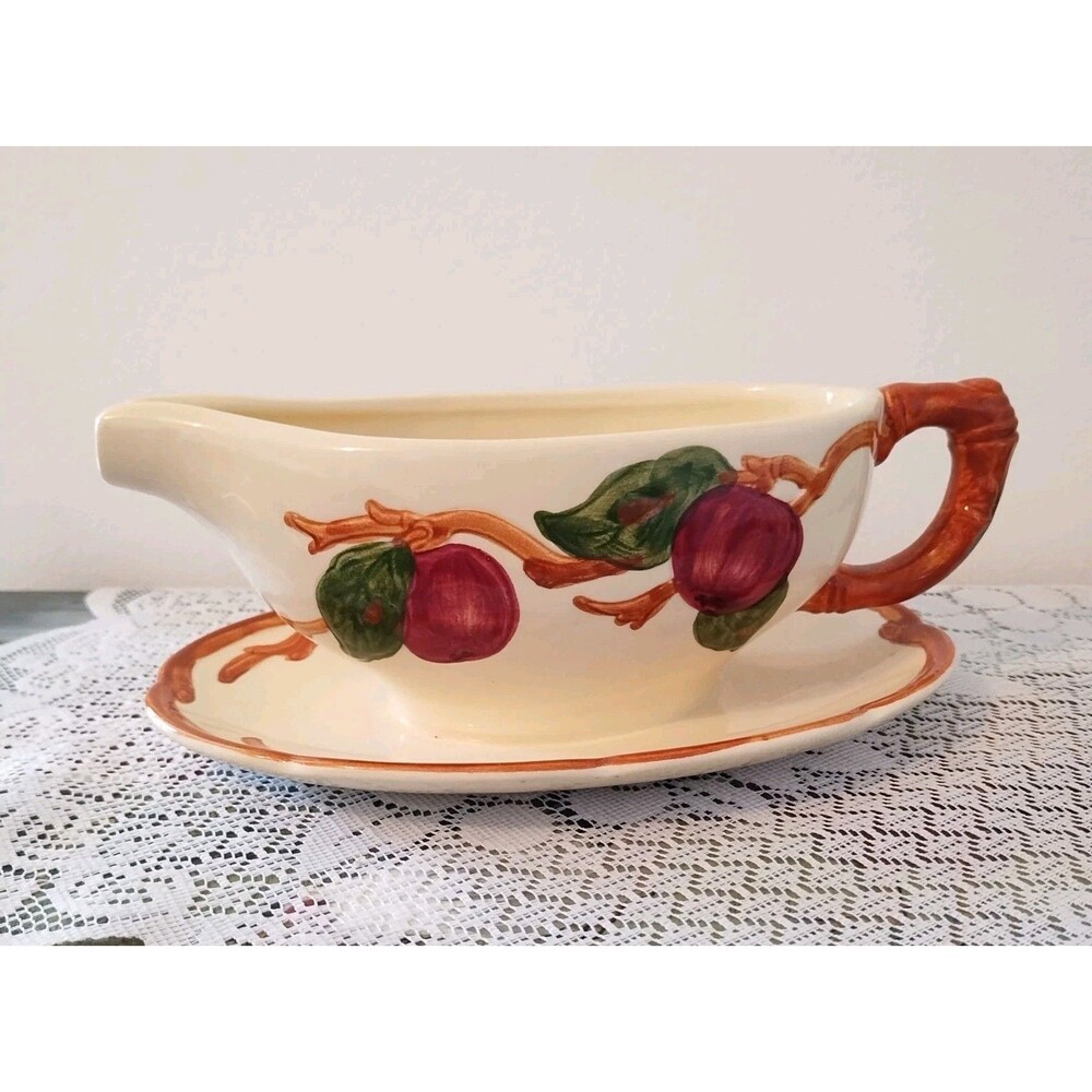 Franciscan APPLE Gravy Boat w/Attached Underplate California USA Gladding McBean
